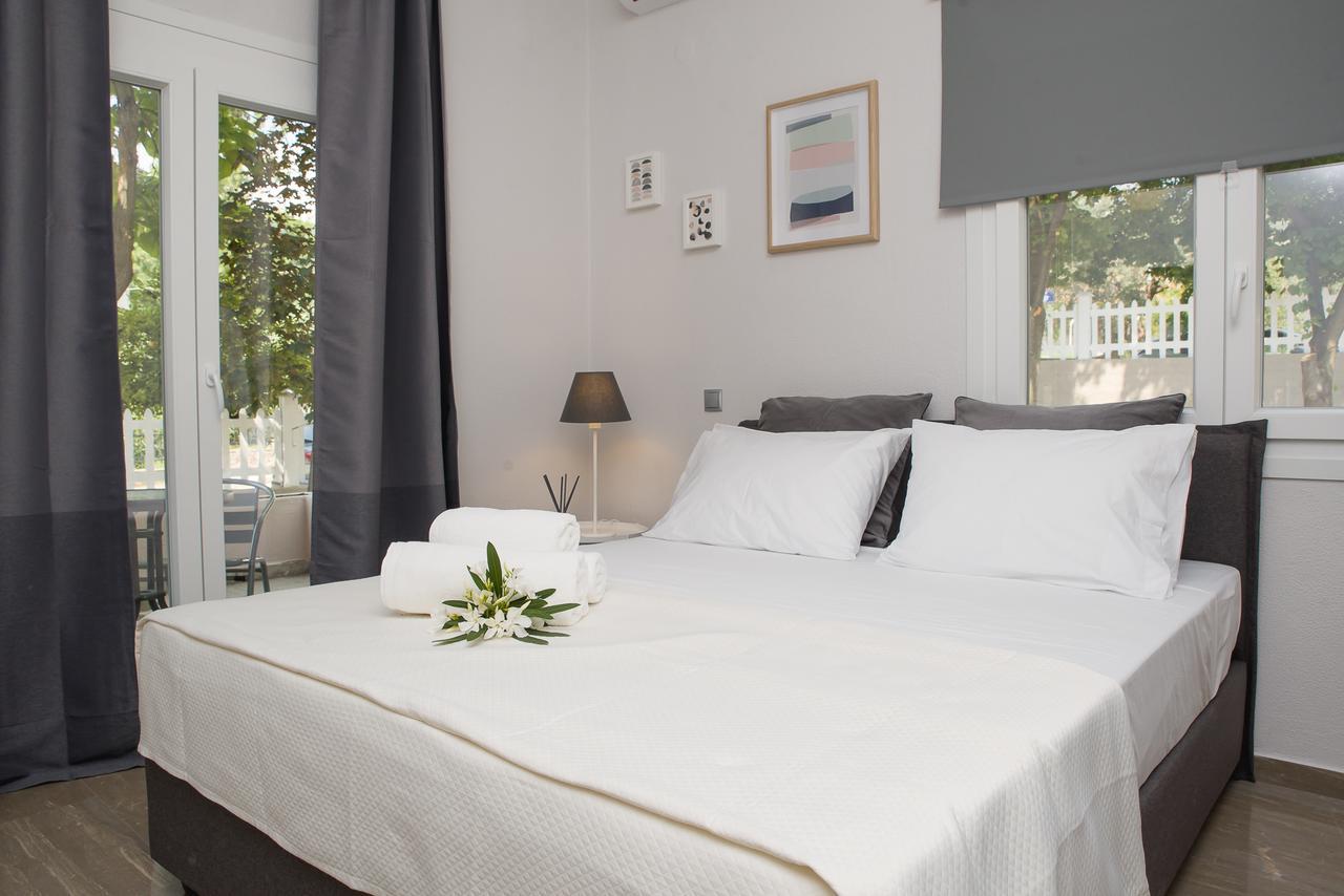 Palio Grey Apartments PalaiónTsiflíkion Buitenkant foto