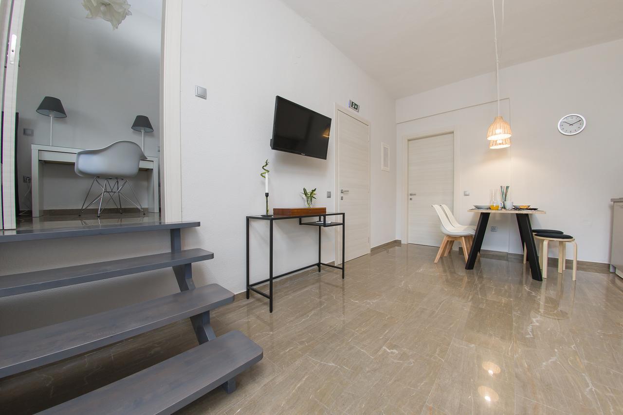 Palio Grey Apartments PalaiónTsiflíkion Buitenkant foto