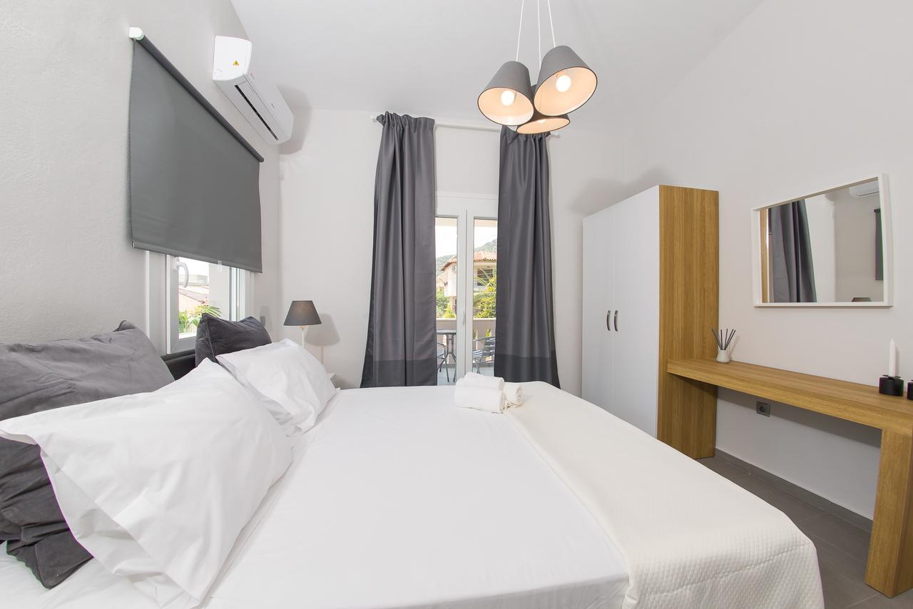 Palio Grey Apartments PalaiónTsiflíkion Buitenkant foto